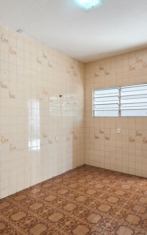 Casa à venda com 198m², 4 quartos e 3 vagas Casa à venda com 198m², 4 quartos e 3 vagasCozinha - Casa 1