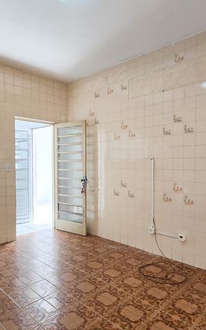 Casa à venda com 198m², 4 quartos e 3 vagas Casa à venda com 198m², 4 quartos e 3 vagasCozinha - Casa 1