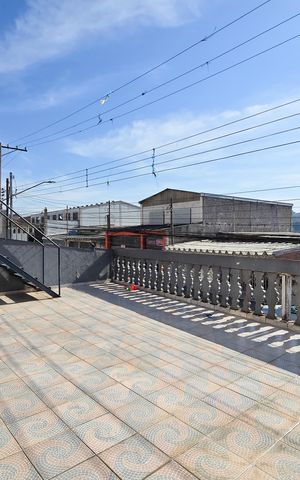 Casa à venda com 198m², 4 quartos e 3 vagas Casa à venda com 198m², 4 quartos e 3 vagasSacada - Casa 1