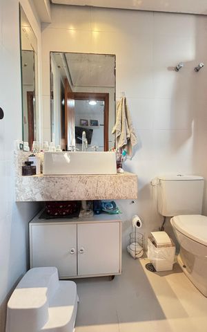 Apartamento à venda com 100m², 3 quartos e 2 vagasBanheiro da Suíte