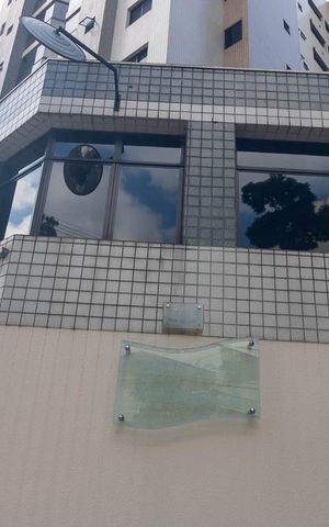 Apartamento à venda com 100m², 3 quartos e 2 vagasFachada