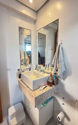Apartamento à venda com 100m², 3 quartos e 2 vagasBanheiro da Suíte