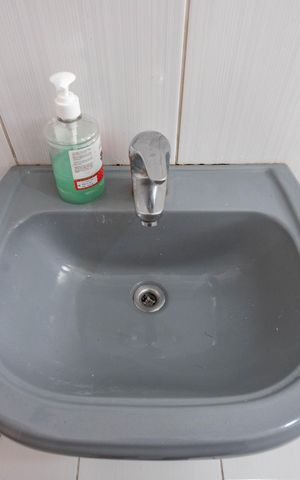 Casa à venda com 120m², 2 quartos e 2 vagasBanheiro 