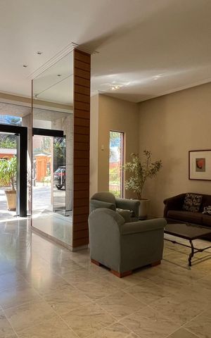 Apartamento à venda com 195m², 3 quartos e 4 vagas Apartamento à venda com 195m², 3 quartos e 4 vagasHall de entrada