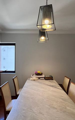 Apartamento à venda com 195m², 3 quartos e 4 vagas Apartamento à venda com 195m², 3 quartos e 4 vagasSala de Jantar