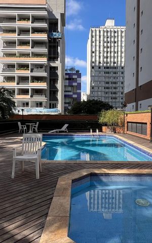 Apartamento à venda com 195m², 3 quartos e 4 vagas Apartamento à venda com 195m², 3 quartos e 4 vagasPiscina