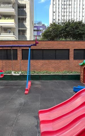 Apartamento à venda com 195m², 3 quartos e 4 vagas Apartamento à venda com 195m², 3 quartos e 4 vagasPlayground