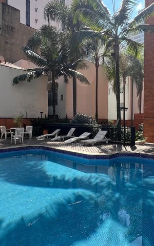 Apartamento à venda com 195m², 3 quartos e 4 vagas Apartamento à venda com 195m², 3 quartos e 4 vagasPiscina