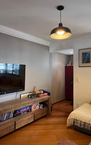 Apartamento à venda com 195m², 3 quartos e 4 vagas Apartamento à venda com 195m², 3 quartos e 4 vagasSala de TV
