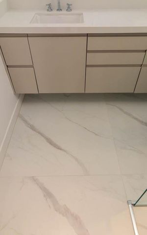 Apartamento à venda com 230m², 3 quartos e 2 vagasBanheiro 2 - Suíte