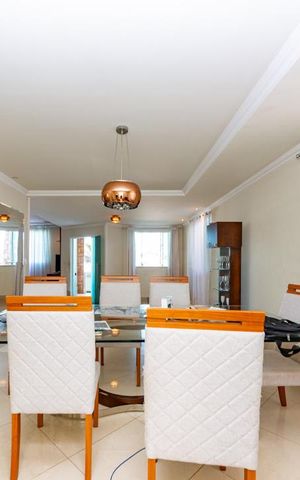 Casa à venda com 343m², 4 quartos e 3 vagas Casa à venda com 343m², 4 quartos e 3 vagasSala 2