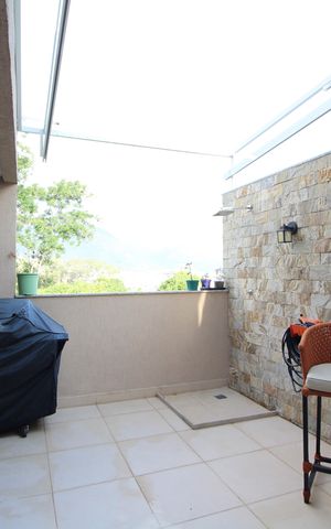 Casa de condomínio à venda com 149m², 5 quartos e 2 vagasÁrea Externa