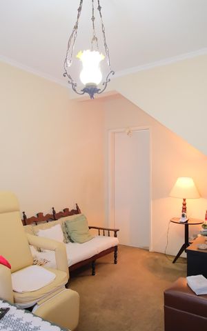 Casa à venda com 103m², 2 quartos e 1 vagaSala