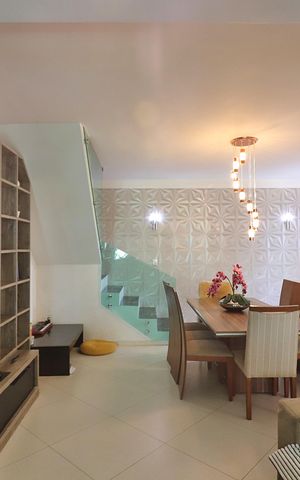Casa à venda com 220m², 2 quartos e 6 vagasSala