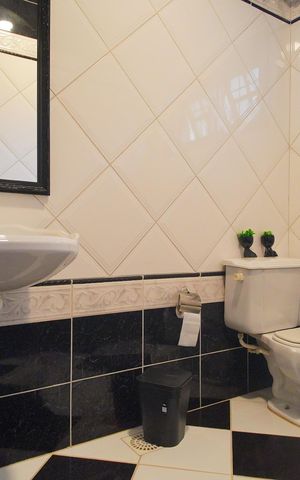 Casa à venda com 320m², 3 quartos e 2 vagasLavabo