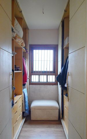 Casa à venda com 320m², 3 quartos e 2 vagasCloset da suíte
