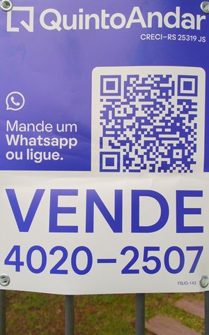 Casa à venda com 320m², 3 quartos e 2 vagasPlaca