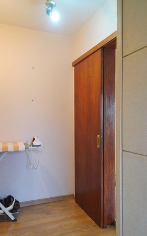 Casa à venda com 320m², 3 quartos e 2 vagasCloset da suíte