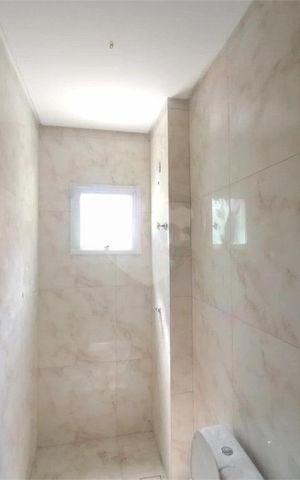 Casa à venda com 100m², 3 quartos e 2 vagas