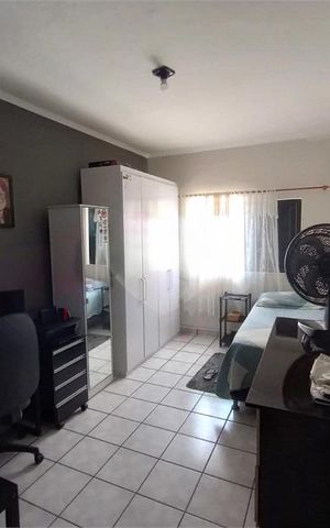 Casa à venda com 300m², 5 quartos e 2 vagas