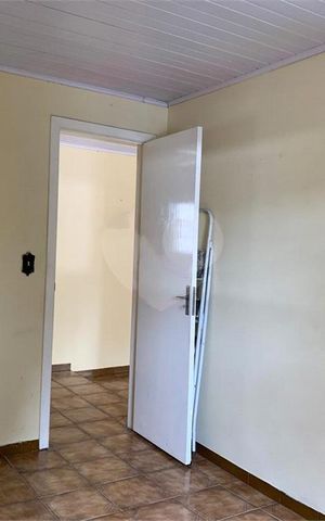 Casa à venda com 174m², 4 quartos e 4 vagas