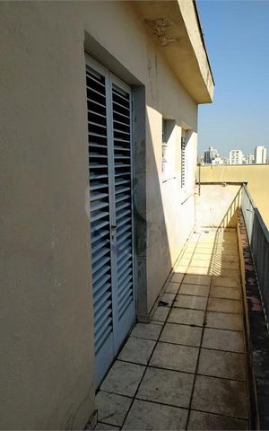 Casa à venda com 200m², 3 quartos e 3 vagas