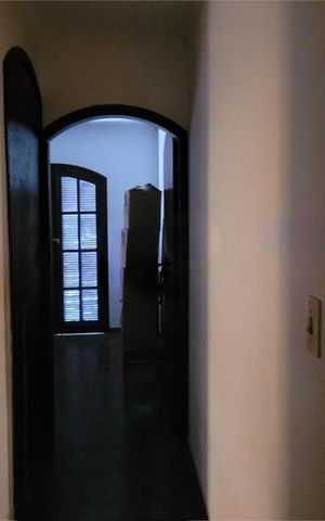 Casa à venda com 220m², 3 quartos e 5 vagas