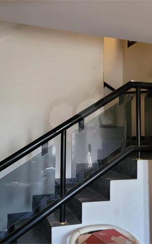 Casa à venda com 220m², 3 quartos e 5 vagas