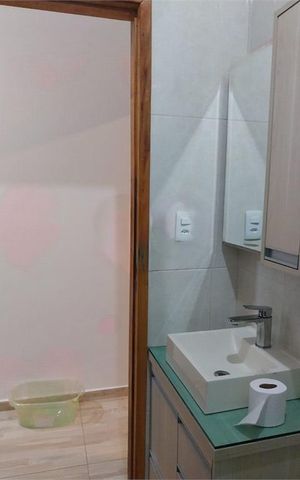 Casa à venda com 198m², 3 quartos e 2 vagas