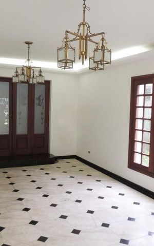Casa à venda com 450m², 4 quartos e 10 vagas
