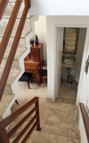 Casa à venda com 142m², 3 quartos e 3 vagasCorredor