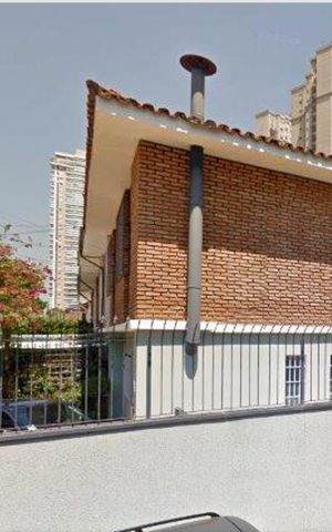 Casa à venda com 142m², 3 quartos e 3 vagasFachada