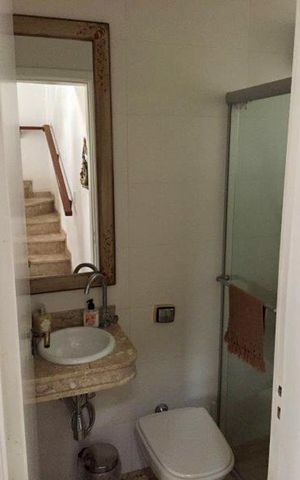 Casa à venda com 142m², 3 quartos e 3 vagasLavabo