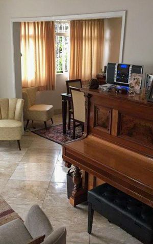 Casa à venda com 142m², 3 quartos e 3 vagasSala