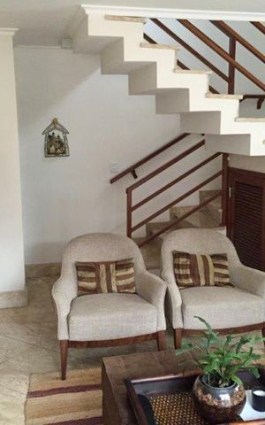 Casa à venda com 142m², 3 quartos e 3 vagasSala