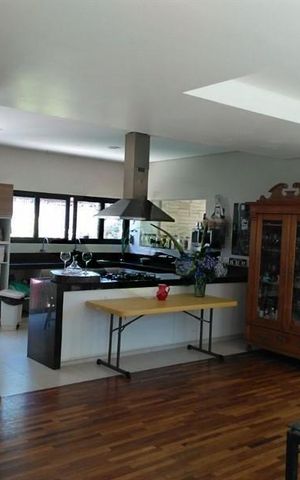 Casa à venda com 510m², 4 quartos e 6 vagas