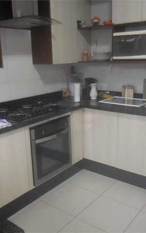 Casa à venda com 115m², 2 quartos e 3 vagas