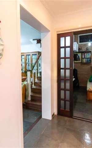 Casa à venda com 133m², 3 quartos e 2 vagas