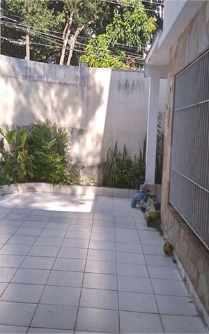 Casa à venda com 212m², 4 quartos e 2 vagas
