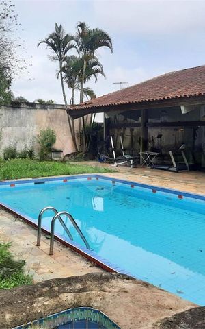 Casa à venda com 450m², 4 quartos e 4 vagas
