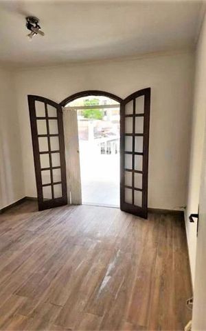 Casa à venda com 161m², 3 quartos e 2 vagas