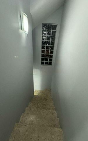 Casa à venda com 108m², 3 quartos e 2 vagas
