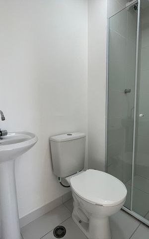 Apartamento para alugar com 34m², 2 quartos e sem vaga Apartamento para alugar com 34m², 2 quartos e sem vagaBanheiro