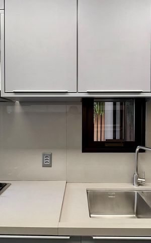 Apartamento para alugar com 214m², 4 quartos e 3 vagas Apartamento para alugar com 214m², 4 quartos e 3 vagasCozinha