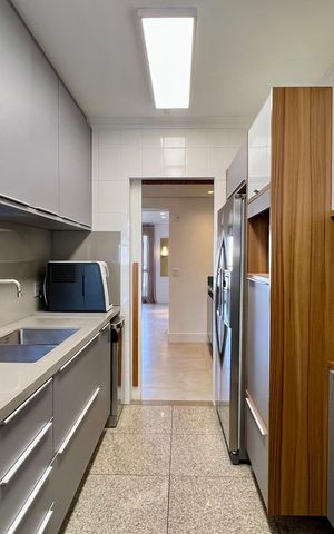 Apartamento para alugar com 214m², 4 quartos e 3 vagas Apartamento para alugar com 214m², 4 quartos e 3 vagasCozinha