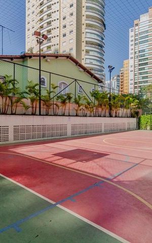 Apartamento para alugar com 214m², 4 quartos e 3 vagas Apartamento para alugar com 214m², 4 quartos e 3 vagasQuadra