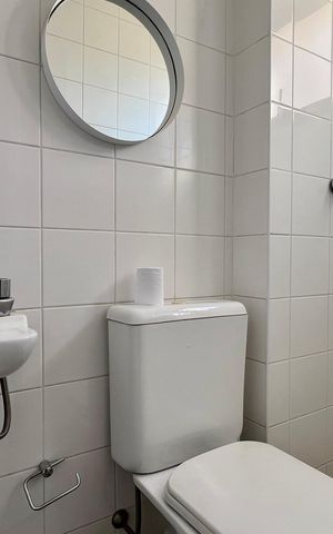 Apartamento para alugar com 214m², 4 quartos e 3 vagas Apartamento para alugar com 214m², 4 quartos e 3 vagasBanheiro de serviço