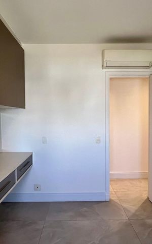 Apartamento para alugar com 214m², 4 quartos e 3 vagas Apartamento para alugar com 214m², 4 quartos e 3 vagasQuarto 1