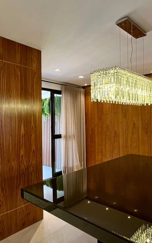Apartamento para alugar com 214m², 4 quartos e 3 vagas Apartamento para alugar com 214m², 4 quartos e 3 vagasSala de Jantar