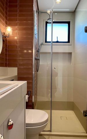 Apartamento para alugar com 214m², 4 quartos e 3 vagas Apartamento para alugar com 214m², 4 quartos e 3 vagasBanheiro da Suíte 2